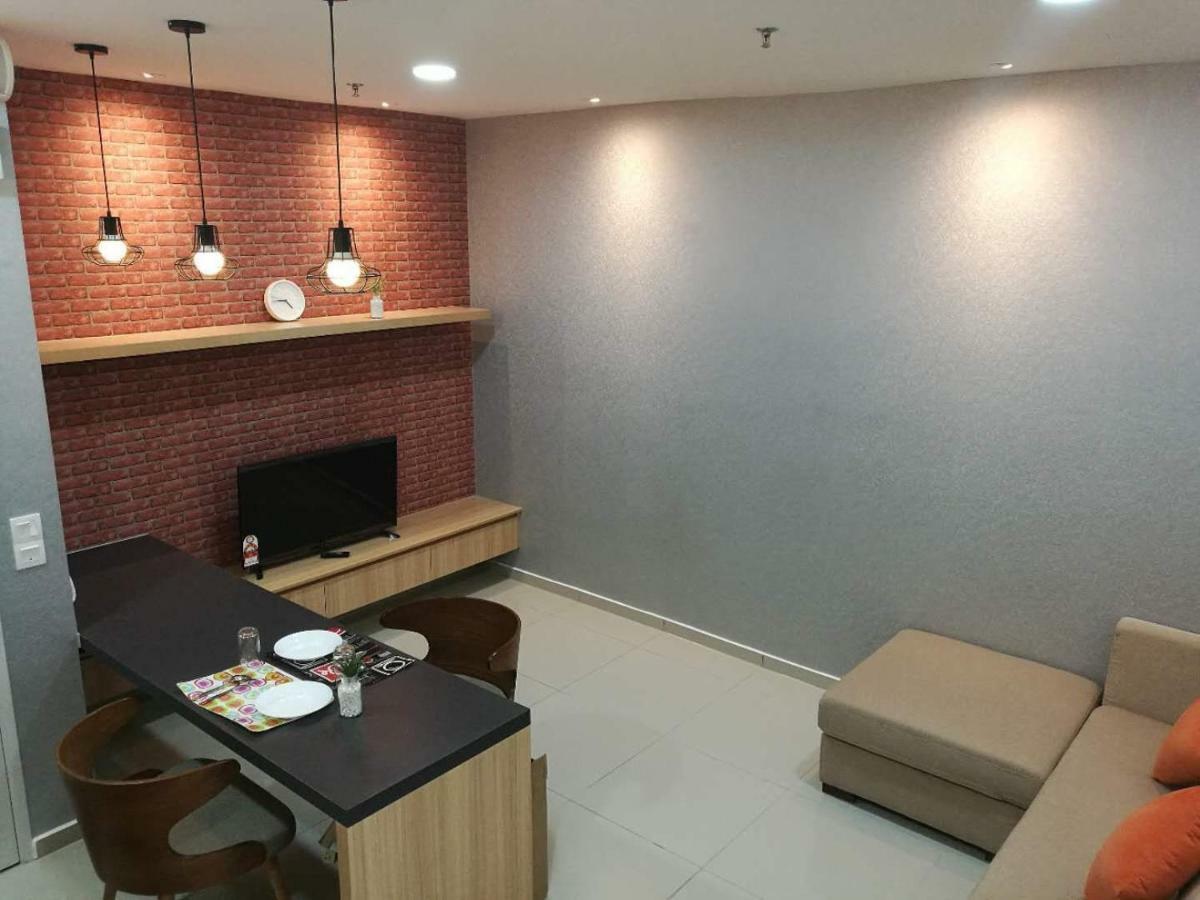 Vince'S Icity Soho Homestay Water Park Red Carpet Shah Alam Light City Central ภายนอก รูปภาพ
